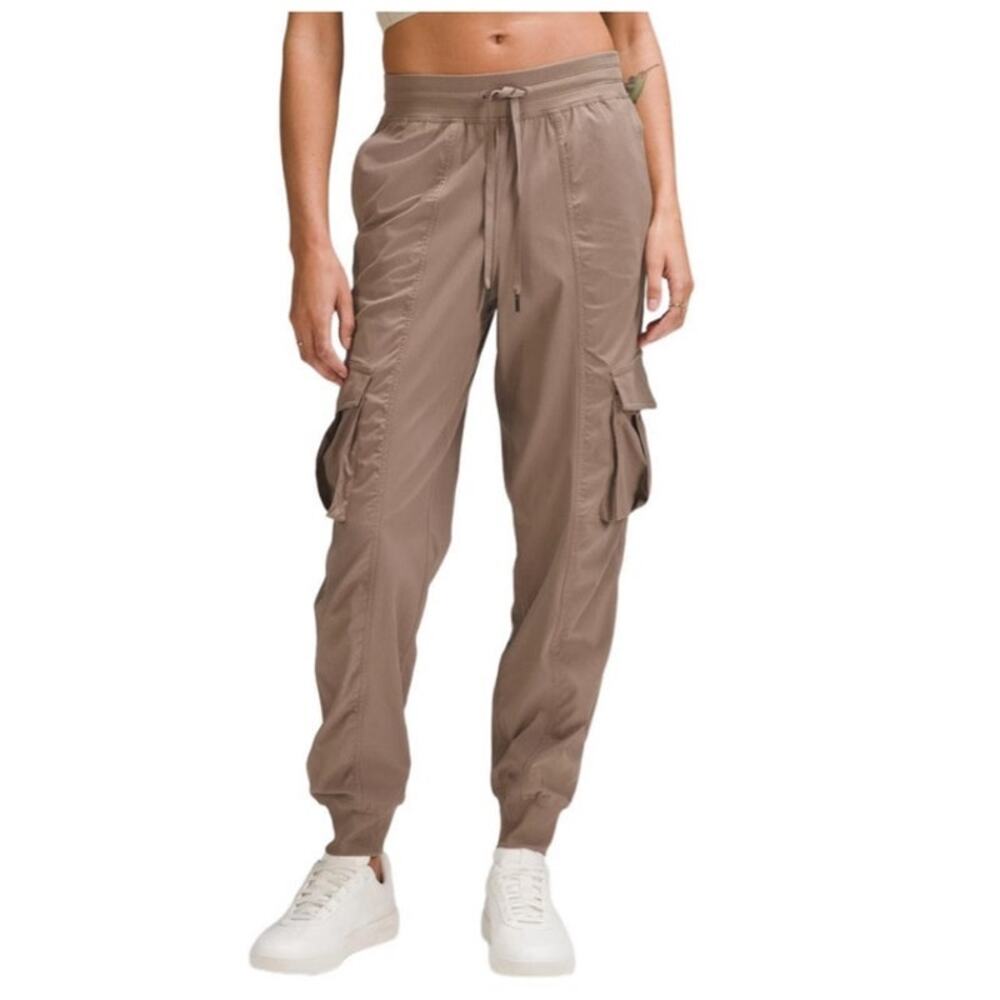 Lululemon Dance Studio Cargo Joggers Brown Relaxed Fit Pants Sz L